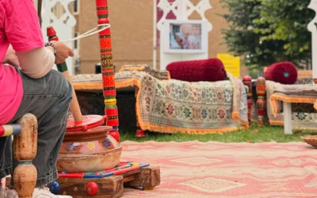 kashmiri gharbaar installation